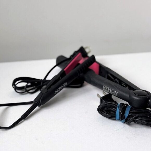 NWOT Set of Revlon Ceramic Hair Straighteners - Picture 2 of 2